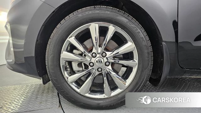 Kia The New Carnival id 4245383 из Кореи 30