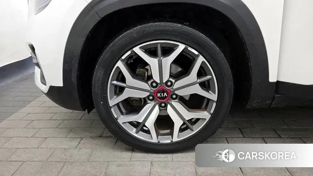 Kia Seltos id 3469532 из Кореи 15