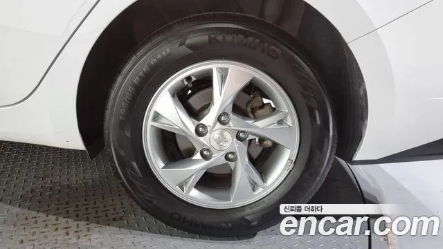 Hyundai Avante (CN7) id 2948144 из Кореи 15