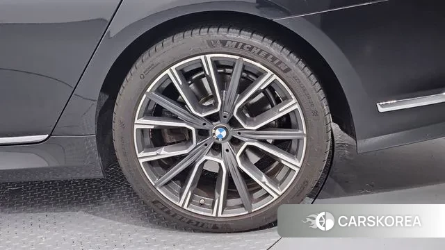 BMW 7 Series (G11) id 3192823 из Кореи 15