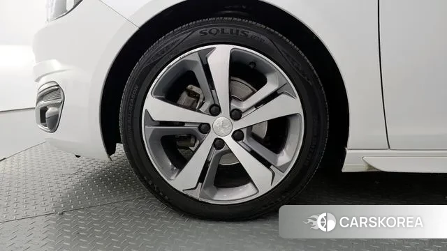 Peugeot 308 second generation id 2679587 из Кореи 15