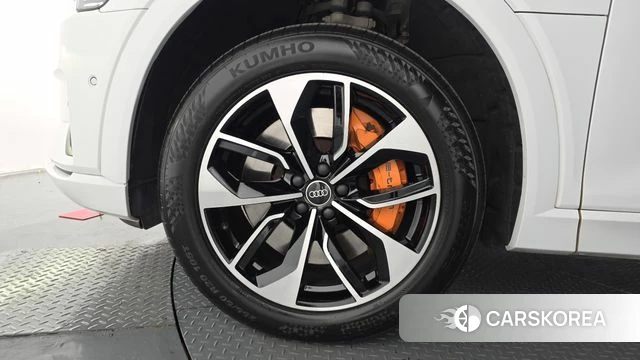 Audi e-Tron id 4323831 из Кореи 32