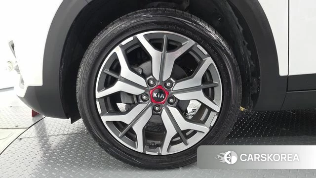 Kia Seltos id 4759038 из Кореи 32