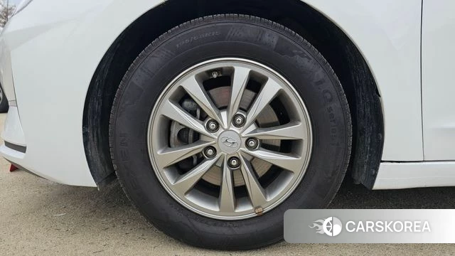 Hyundai The New Avante AD id 3867204 из Кореи 15