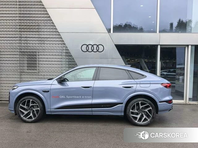 Audi Q6L Sportback e-tron id 4272227 из Китая 10