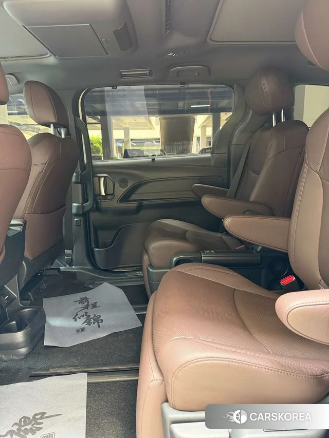 Toyota Saina id 4275416 из Китая 13