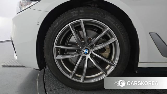 BMW 5 Series (G30) id 4717327 из Кореи 15
