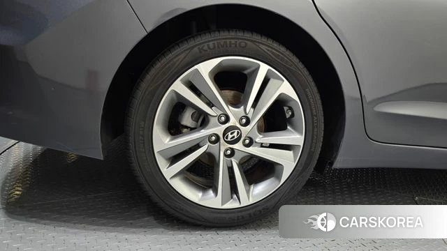 Hyundai Avante AD id 4525986 из Кореи 15
