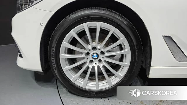 BMW 5 Series (G30) id 4708180 из Кореи 27