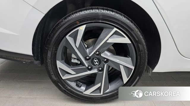 Hyundai The New Avante (CN7) id 4904175 из Кореи 25
