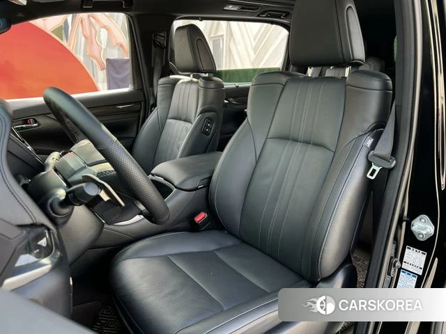 Lexus LM id 4359609 из Китая 23