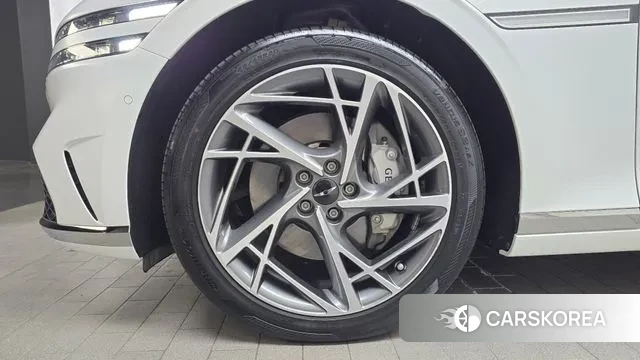 Genesis G90 (RS4) id 3310975 из Кореи 15