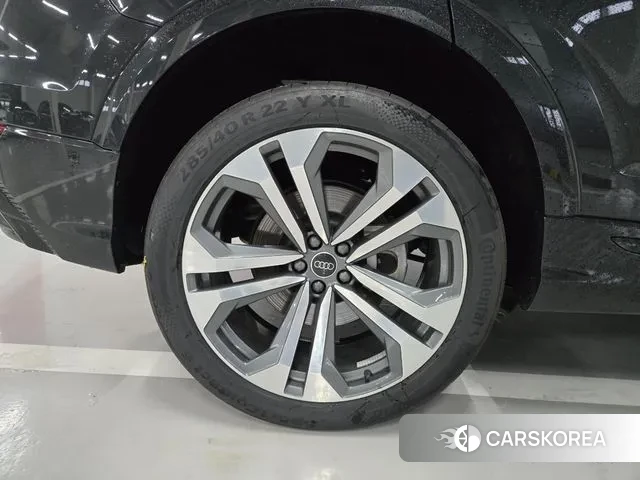 Audi Q8 (4M) id 3021859 из Кореи 13