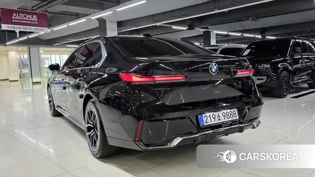 BMW 7 Series (G70) id 4280944 из Кореи 15
