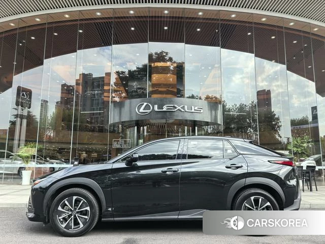Lexus RZ id 4274198 из Китая 12