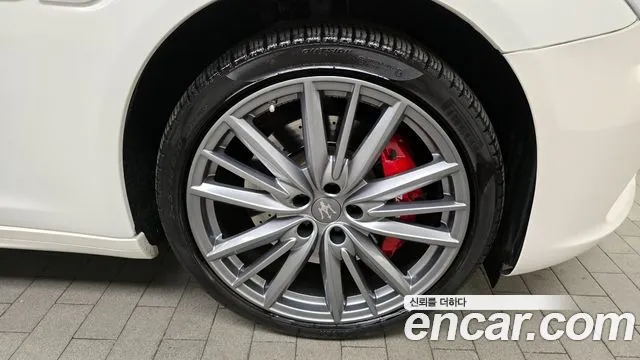 Maserati Quattroporte id 2430182 из Кореи 15