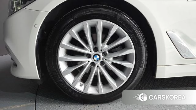 BMW 5 Series (G30) id 4678012 из Кореи 15