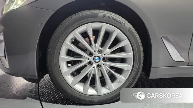 BMW 5 Series (G30) id 4562452 из Кореи 15