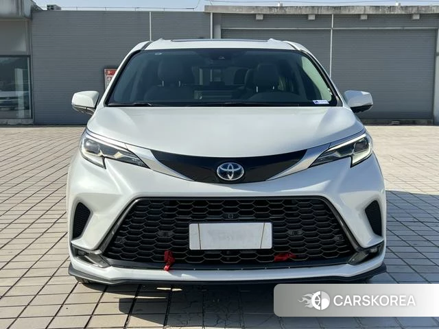 Toyota Grevia 2024 Белый из Китая, фото 6