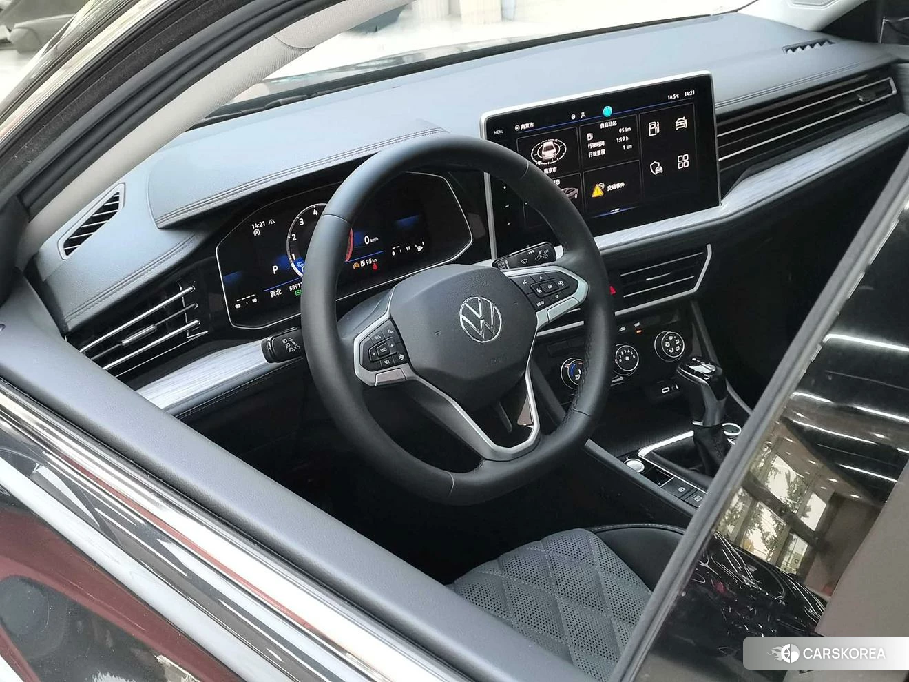 Volkswagen Sagitar id 4487379 из Китая 18