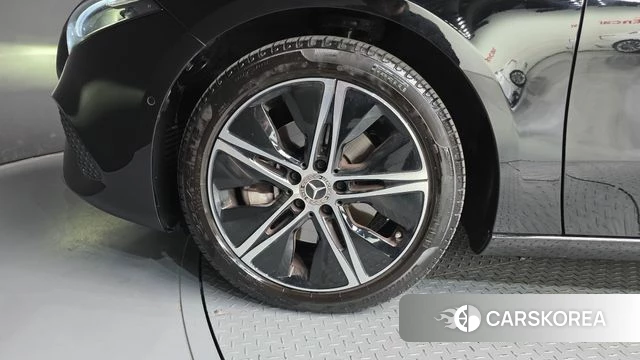 Mercedes-Benz A-Class W177 id 4468674 из Кореи 25