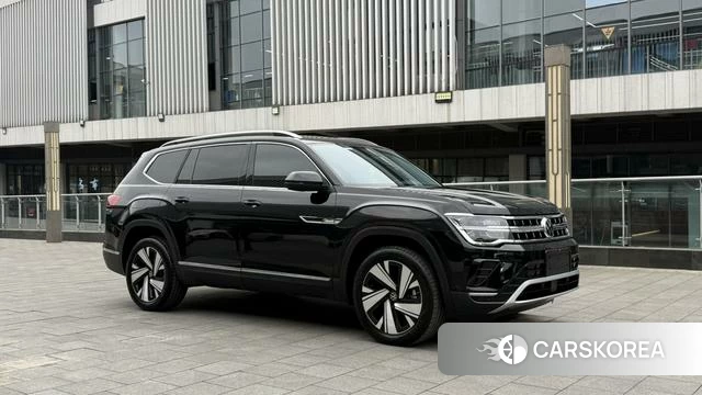 Volkswagen Tourang 2023 Черный из Китая, фото 5