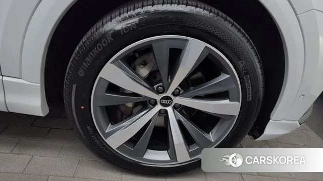 Audi Q8 (4M) id 3022932 из Кореи 15