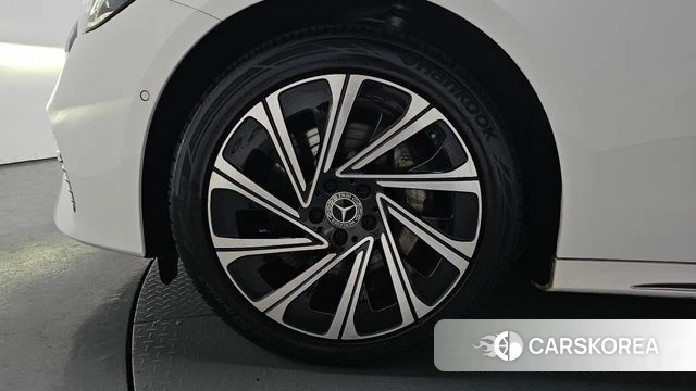 Mercedes-Benz E-Class W214 id 3963579 из Кореи 15