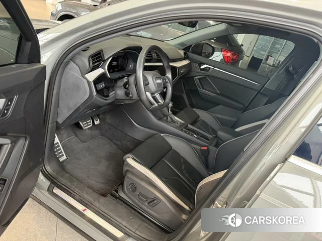Audi Q3 2024 Темно-серый из Китая, фото 5