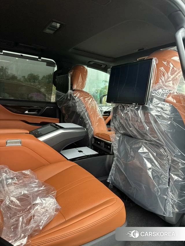 Lexus LX 2025 Темно-серый из Китая, фото 5