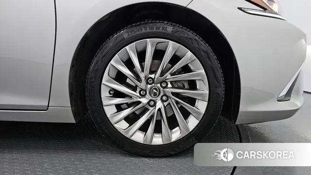 Lexus ES300h 7th generation id 3573284 из Кореи 15