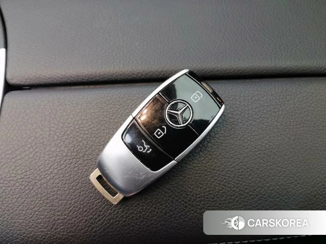 Mercedes-Benz E-class id 4238553 из Китая 15