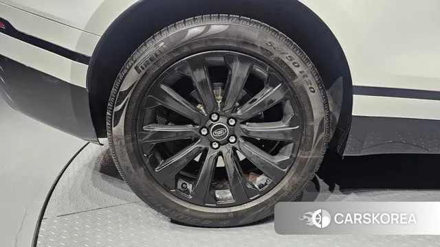 Land Rover Range Rover Velar id 3383729 из Кореи 15