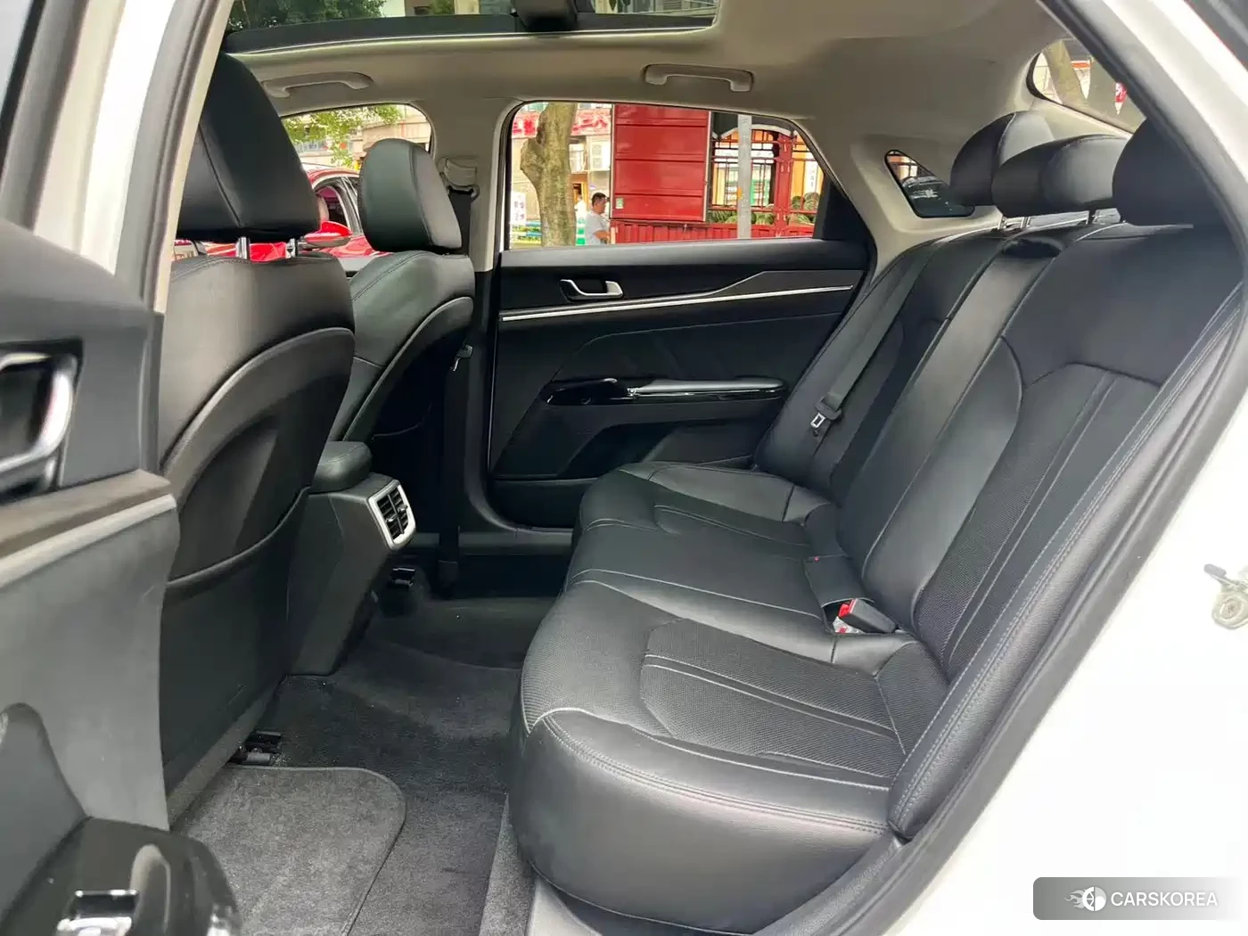 Kia K5 id 4553914 из Китая 10
