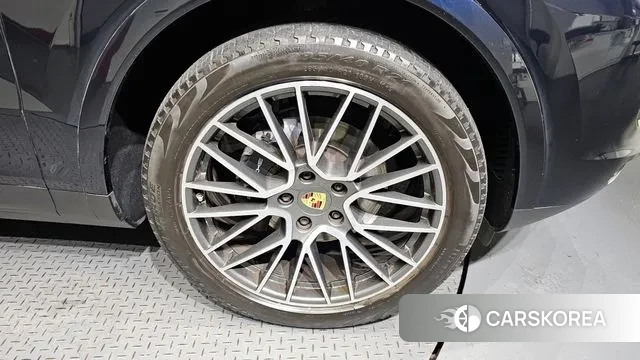 Porsche Cayenne (PO536) id 2975941 из Кореи 15