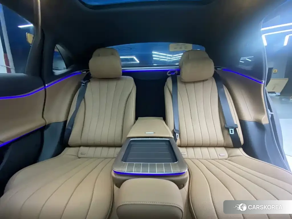 Mercedes-Benz E-Class id 4576674 из Китая 25