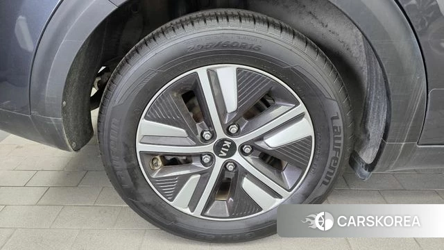 Kia The New Niro id 4586776 из Кореи 28
