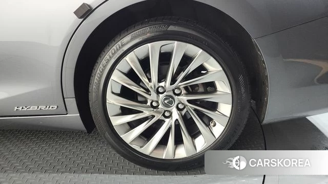 Lexus ES300h 7th generation id 3872934 из Кореи 15