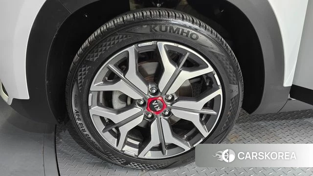 Kia Seltos id 4415934 из Кореи 29
