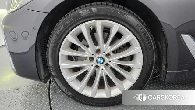 BMW 5 Series (G30) id 4849295 из Кореи 29