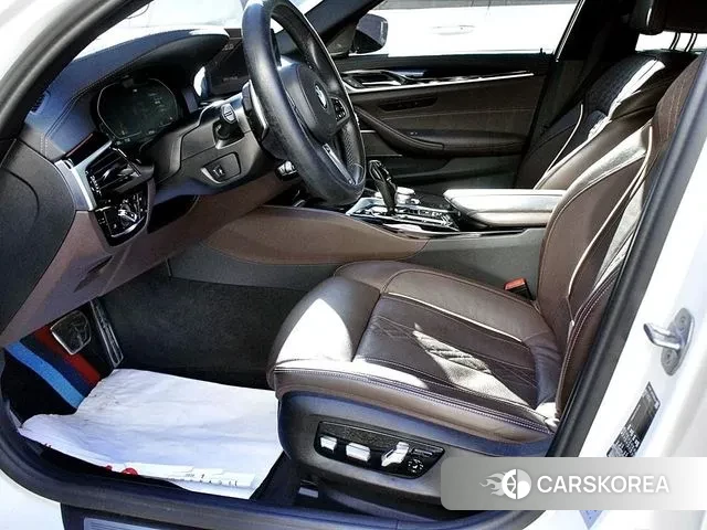 BMW 5 Series (G30) id 3518759 из Кореи 15