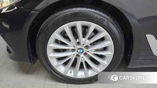 BMW 5 Series (G30) id 3054822 из Кореи 15