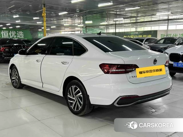 Volkswagen Lavida 2023 Белый из Китая, фото 5