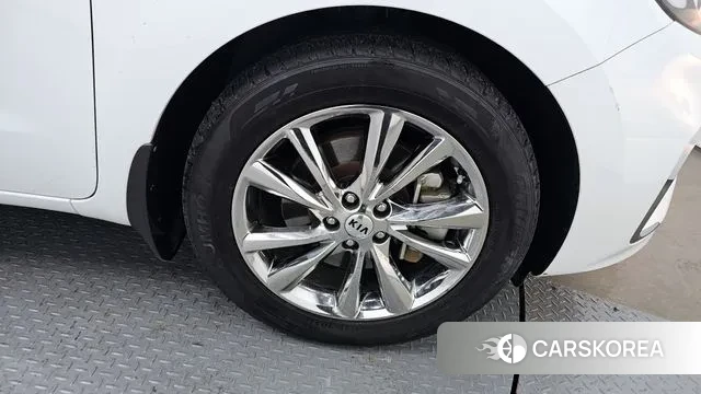 Kia The New Carnival id 3661919 из Кореи 15