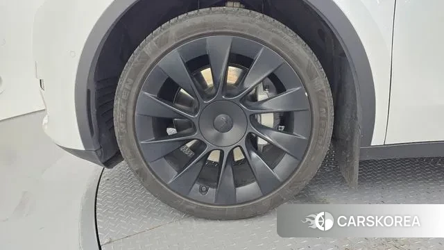 Tesla Model Y id 3463696 из Кореи 15