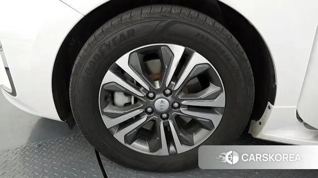 Kia The New Carnival id 3547031 из Кореи 15