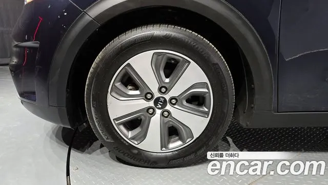 Kia Niro id 2676213 из Кореи 15