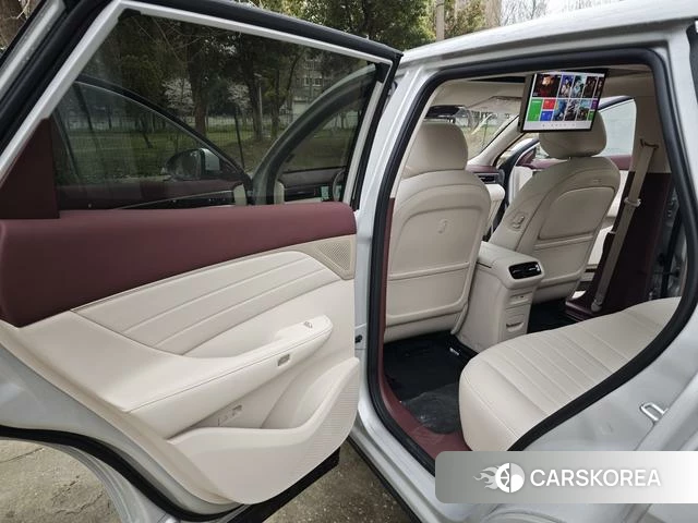 Dongfeng Fengshen L8 PHEV id 3920832 из Китая 18