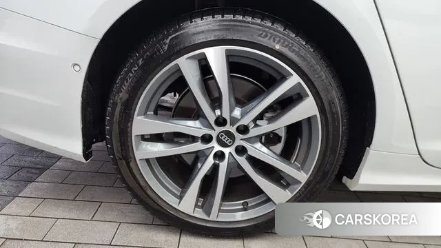 Audi A6 (C8) id 3190985 из Кореи 15