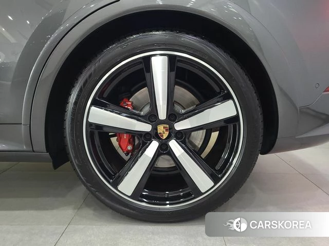 Porsche Cayenne (PO536) id 4408003 из Кореи 15
